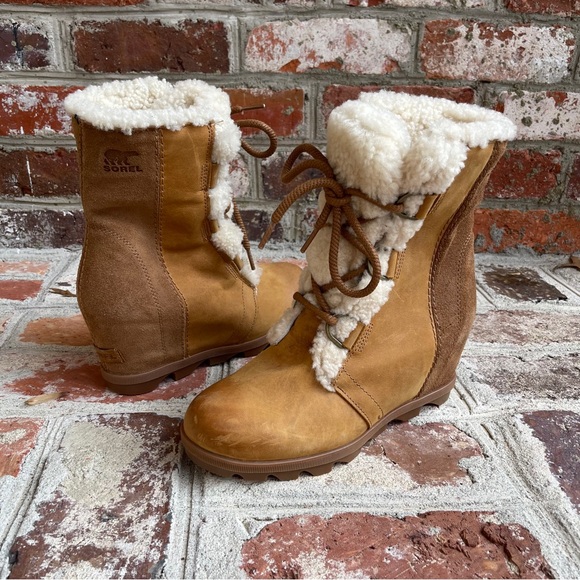 Sorel Women’s Joan of Arctic Wedge Shearling Boot 9 - Picture 4 of 13